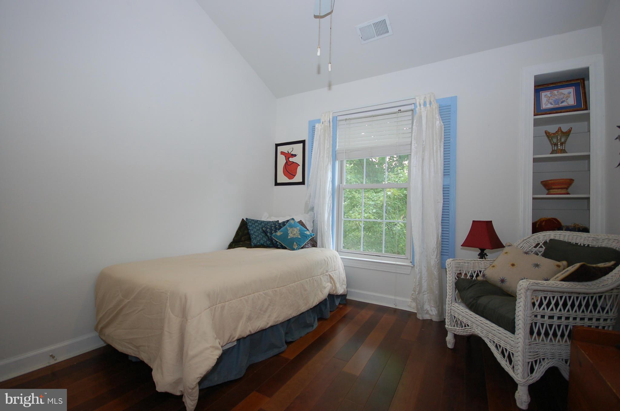 2103 Chippewa Place Silver Spring, MD 20906 - Photo 19 of 30 Bedroom Two