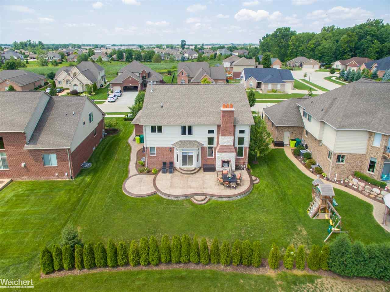 16026 Moore Park Road Macomb, MI 48044 - Photo 5 of 49 31378451-4.JPG