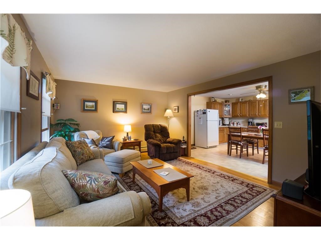 127 Signal Rock Road North Kingstown, RI 02852 - Photo 10 of 27 Gallery Image 10