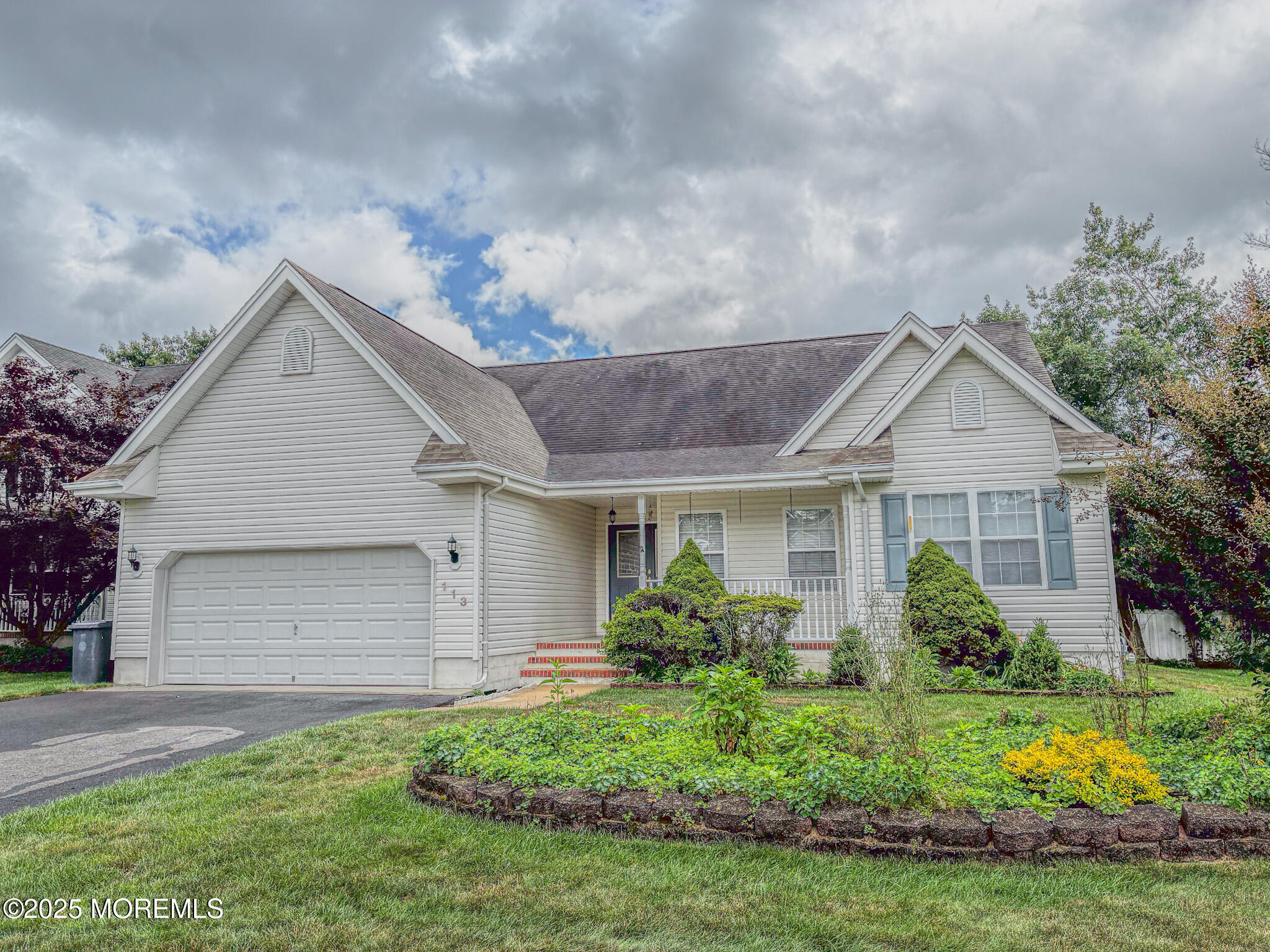 113 Compass Road Manahawkin, NJ 08050 - Photo 40 of 40 Front