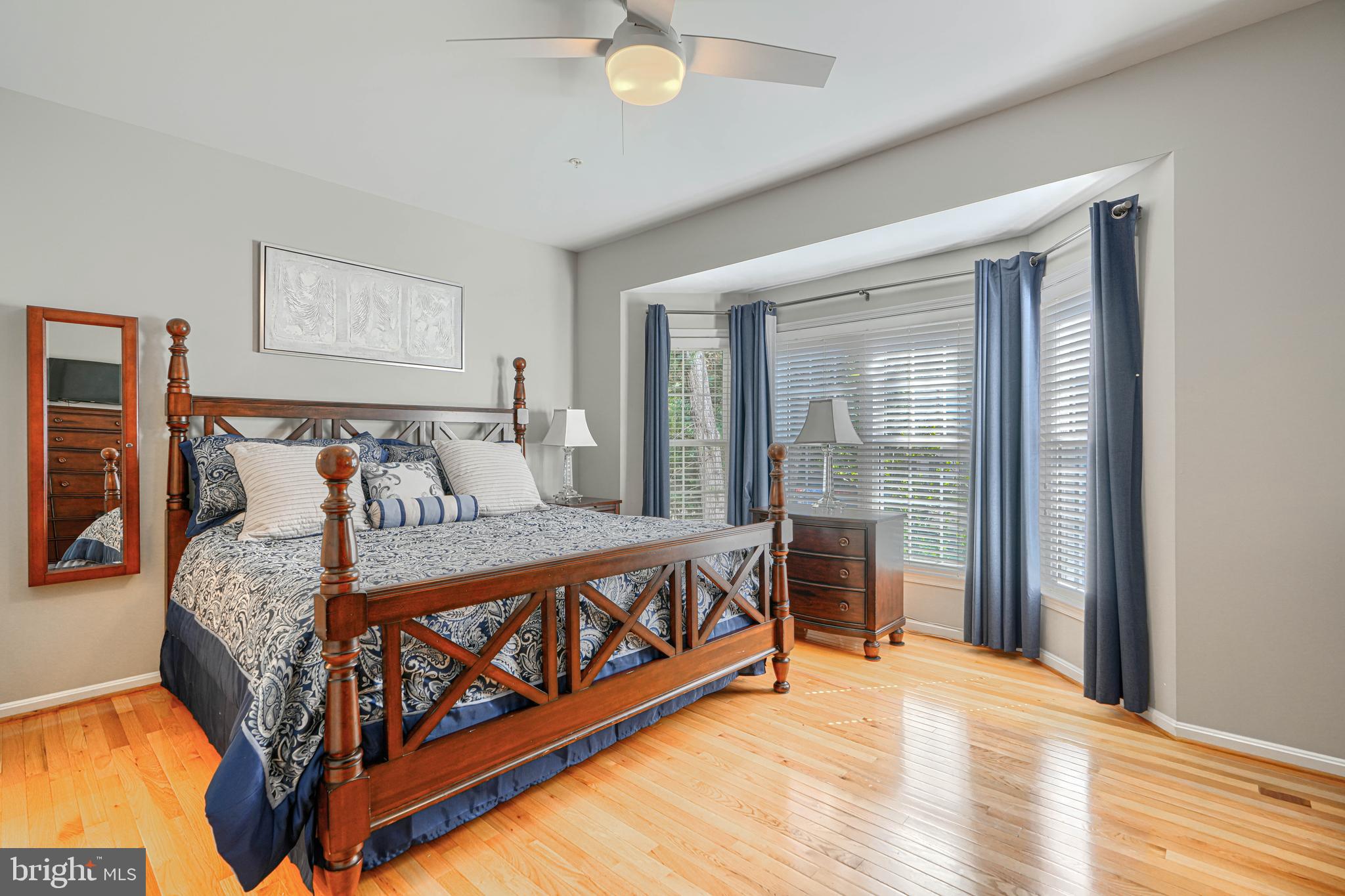 10765 Autumn Splendor Drive, Unit 52 Columbia, MD 21044 - Photo 16 of 29 Primary bedroom with large windows