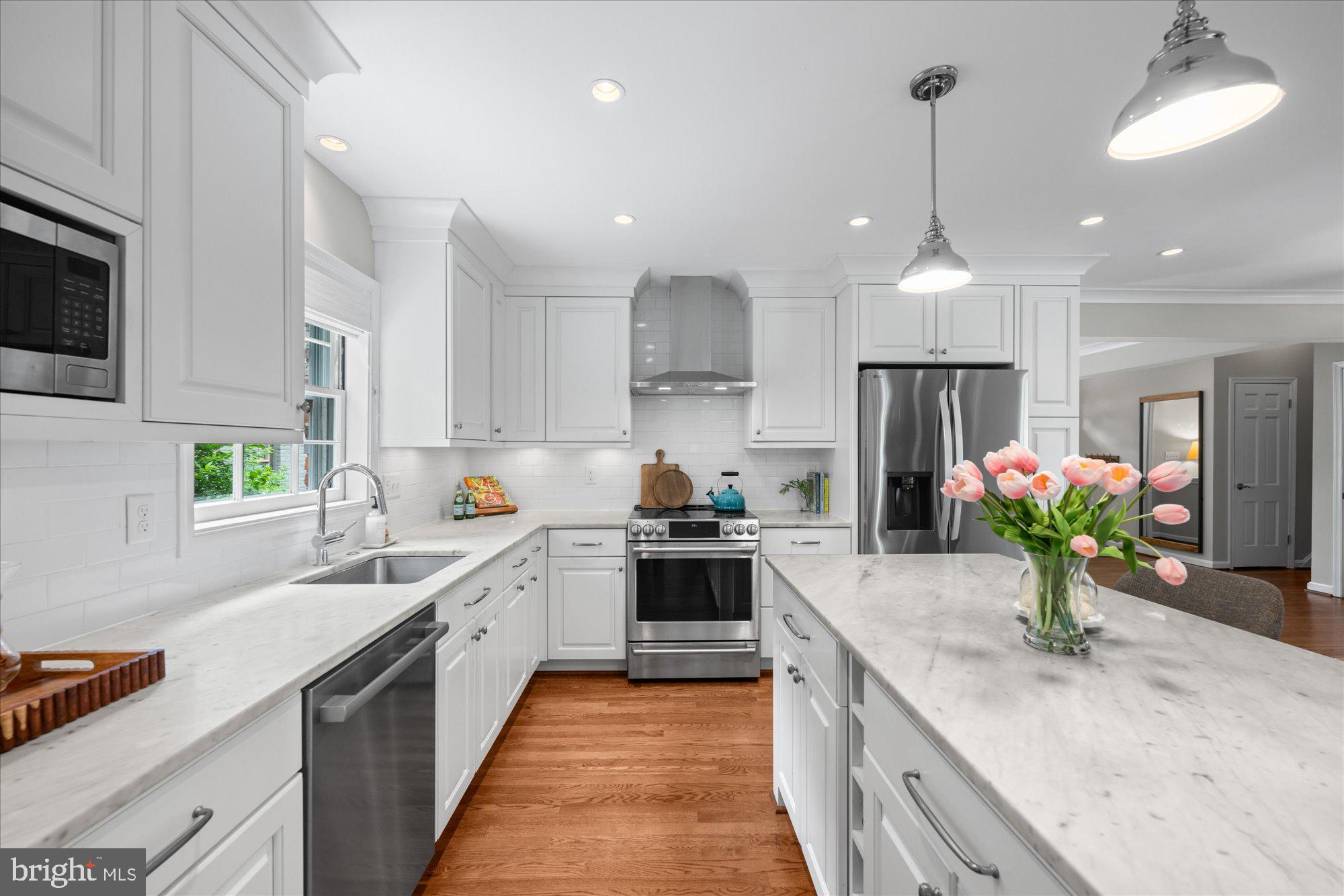 5608 Newington Road Bethesda, MD 20816 - Photo 9 of 26