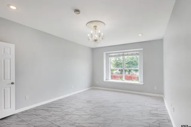 $507,999 | 5718 Gloucester Drive, Tyler, TX 75707