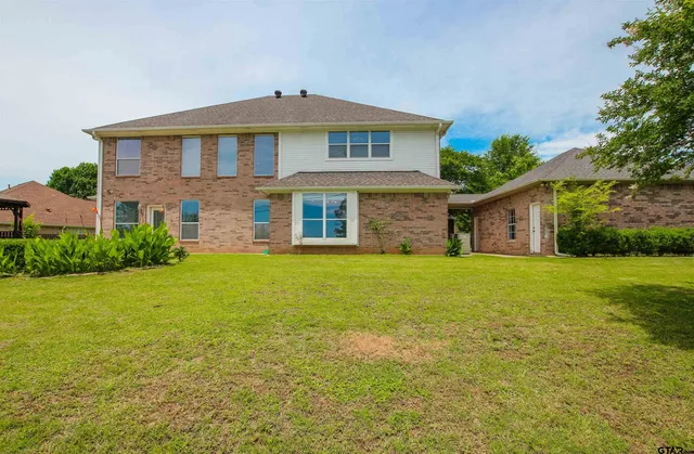 $507,999 | 5718 Gloucester Drive, Tyler, TX 75707