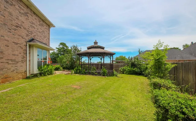 $507,999 | 5718 Gloucester Drive, Tyler, TX 75707