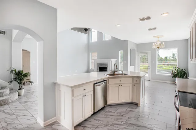 $507,999 | 5718 Gloucester Drive, Tyler, TX 75707