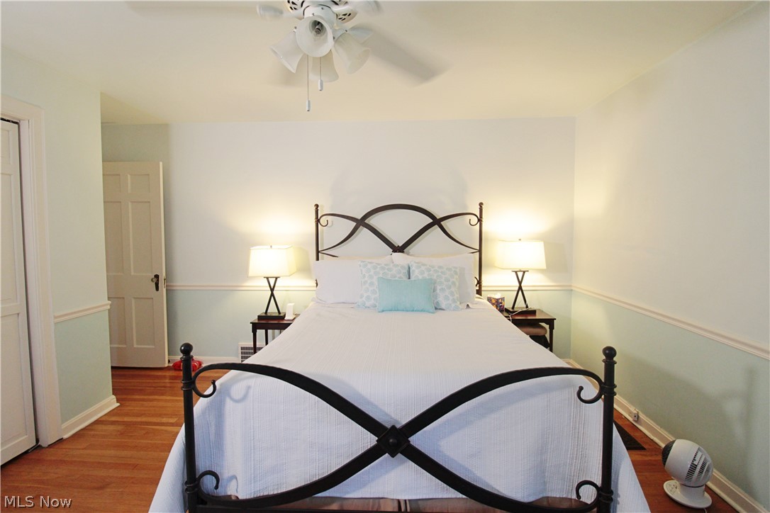 2472 Saybrook Road Cleveland, OH 44118 - Photo 33 of 41 2nd floor bedroom #2