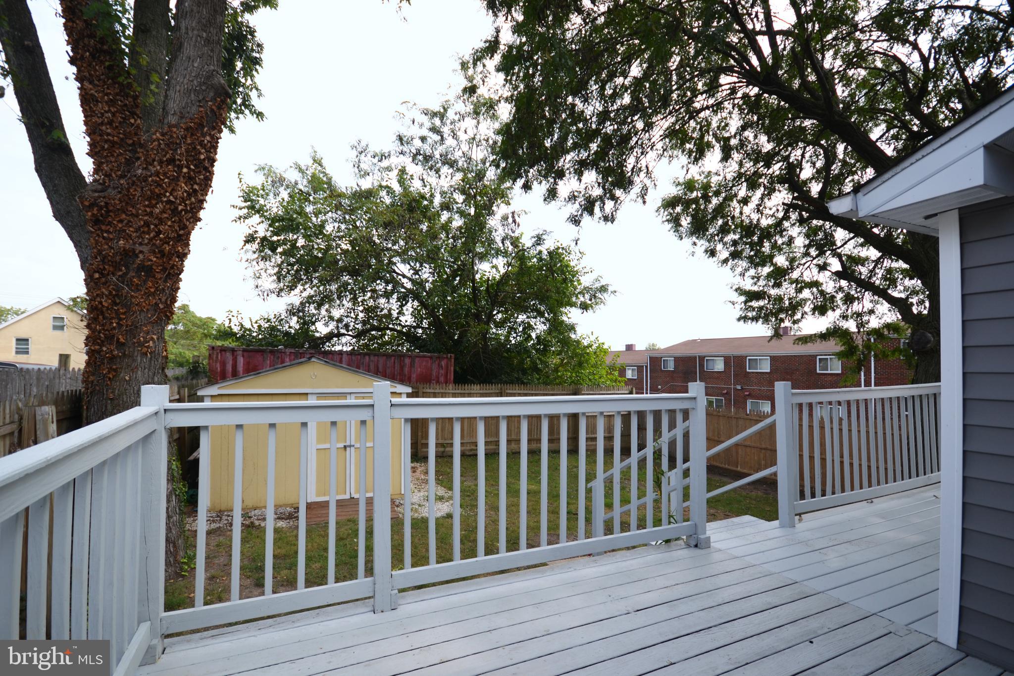 4109 Oak Road Baltimore, MD 21227 - Photo 19 of 21