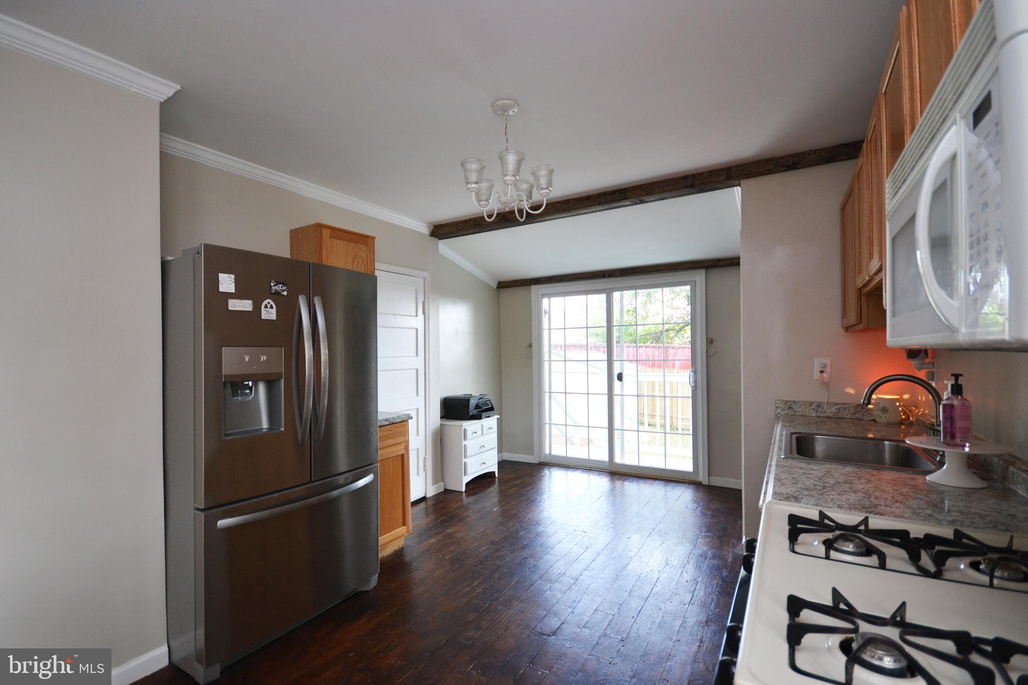 4109 Oak Road Baltimore, MD 21227 - Photo 8 of 21