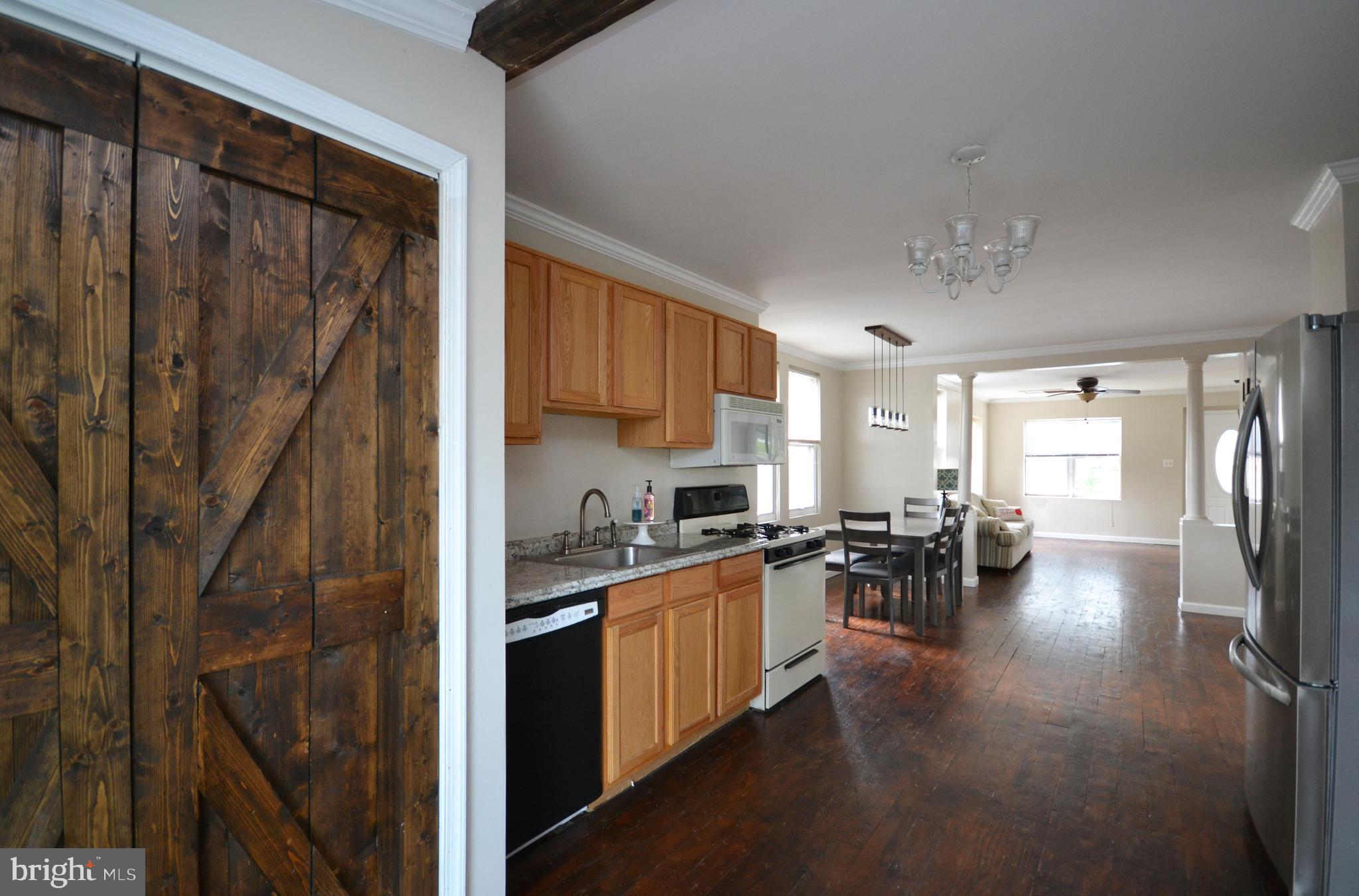 4109 Oak Road Baltimore, MD 21227 - Photo 10 of 21