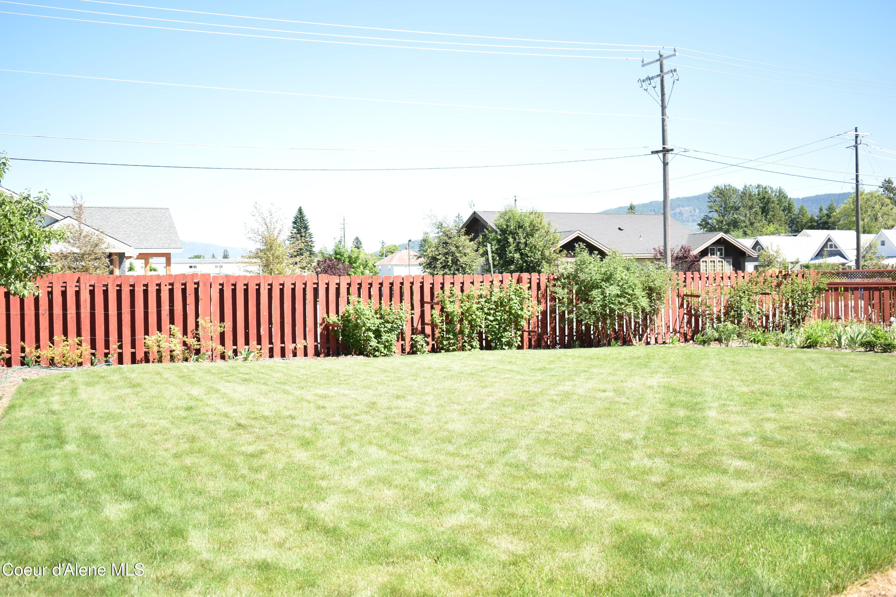 Walnut Street Sandpoint, ID 83864 - Photo 3 of 14 DSC_0043