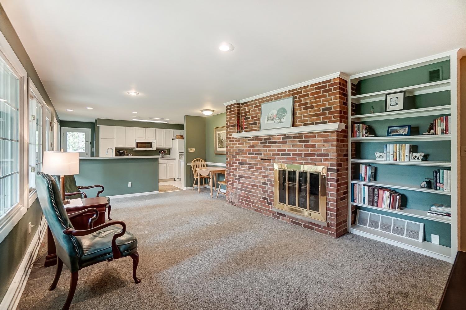 239 Poage Farm Road Wyoming, OH 45215 - Photo 10 of 49