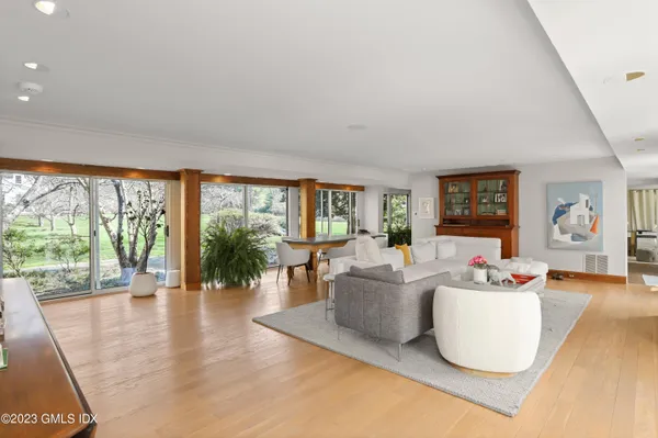 $13,000 | 42 Old Mill Road, Greenwich, CT 06831