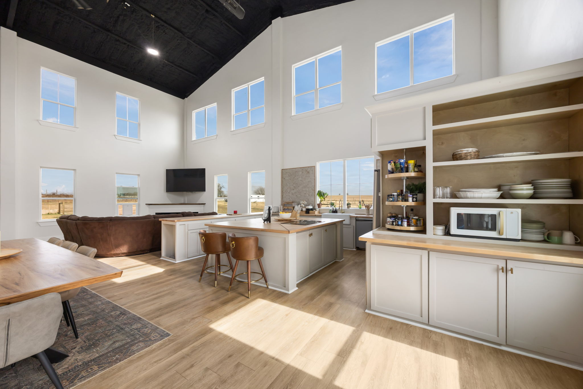 735 County Road 304 East Jarrell, TX 76537 - Photo 11 of 40