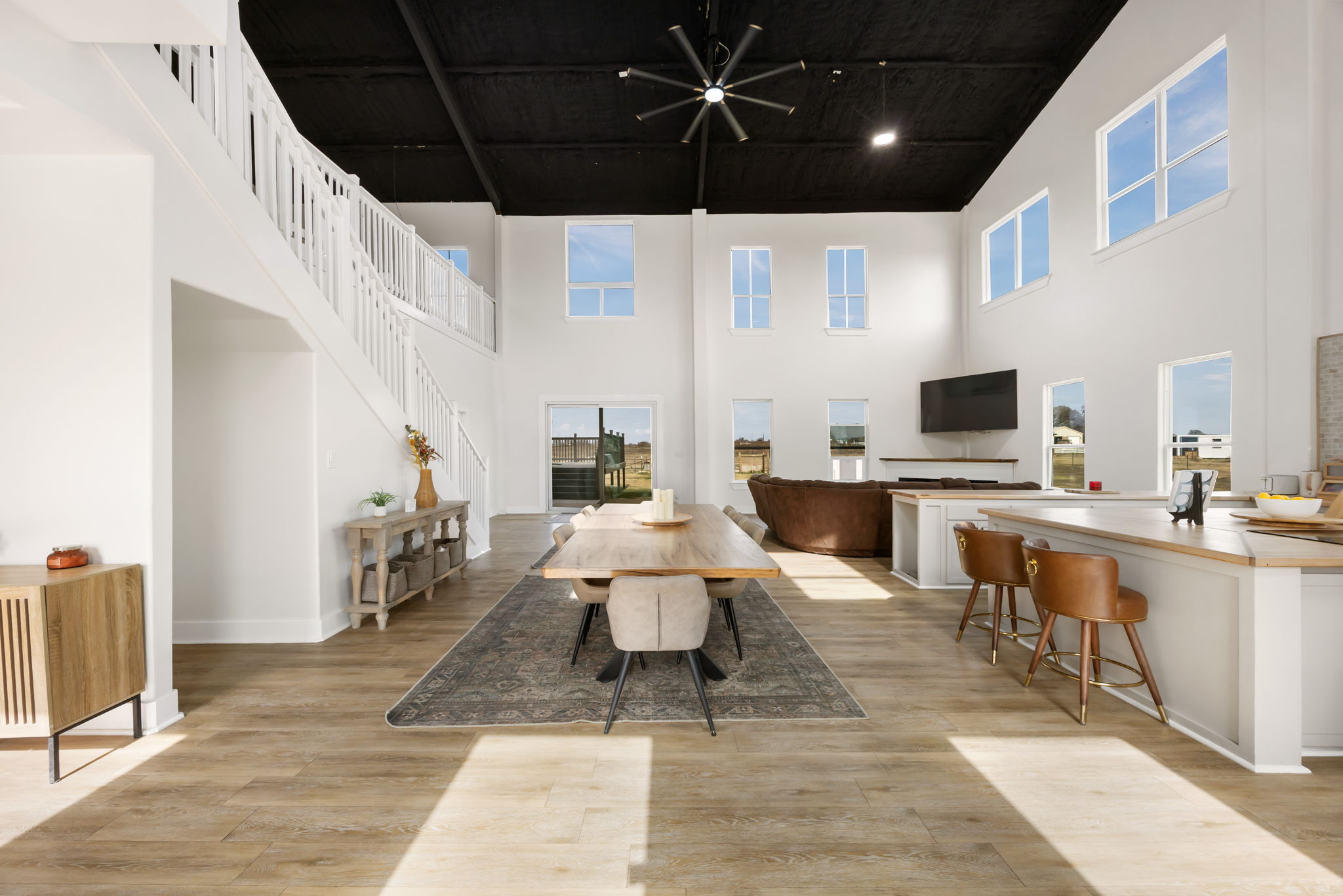 735 County Road 304 East Jarrell, TX 76537 - Photo 10 of 40