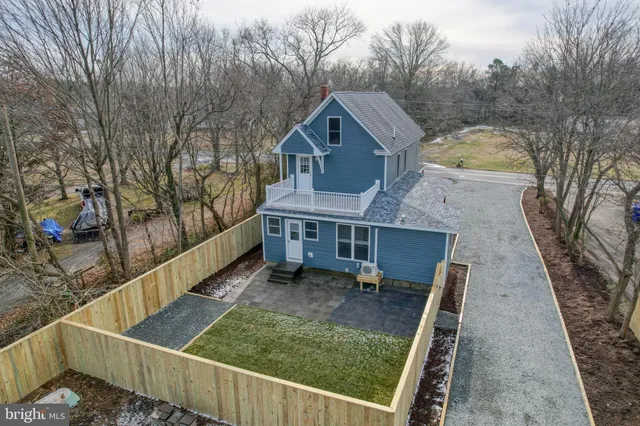 $2,700 | 35617 Airport Road, Rehoboth Beach, DE 19971