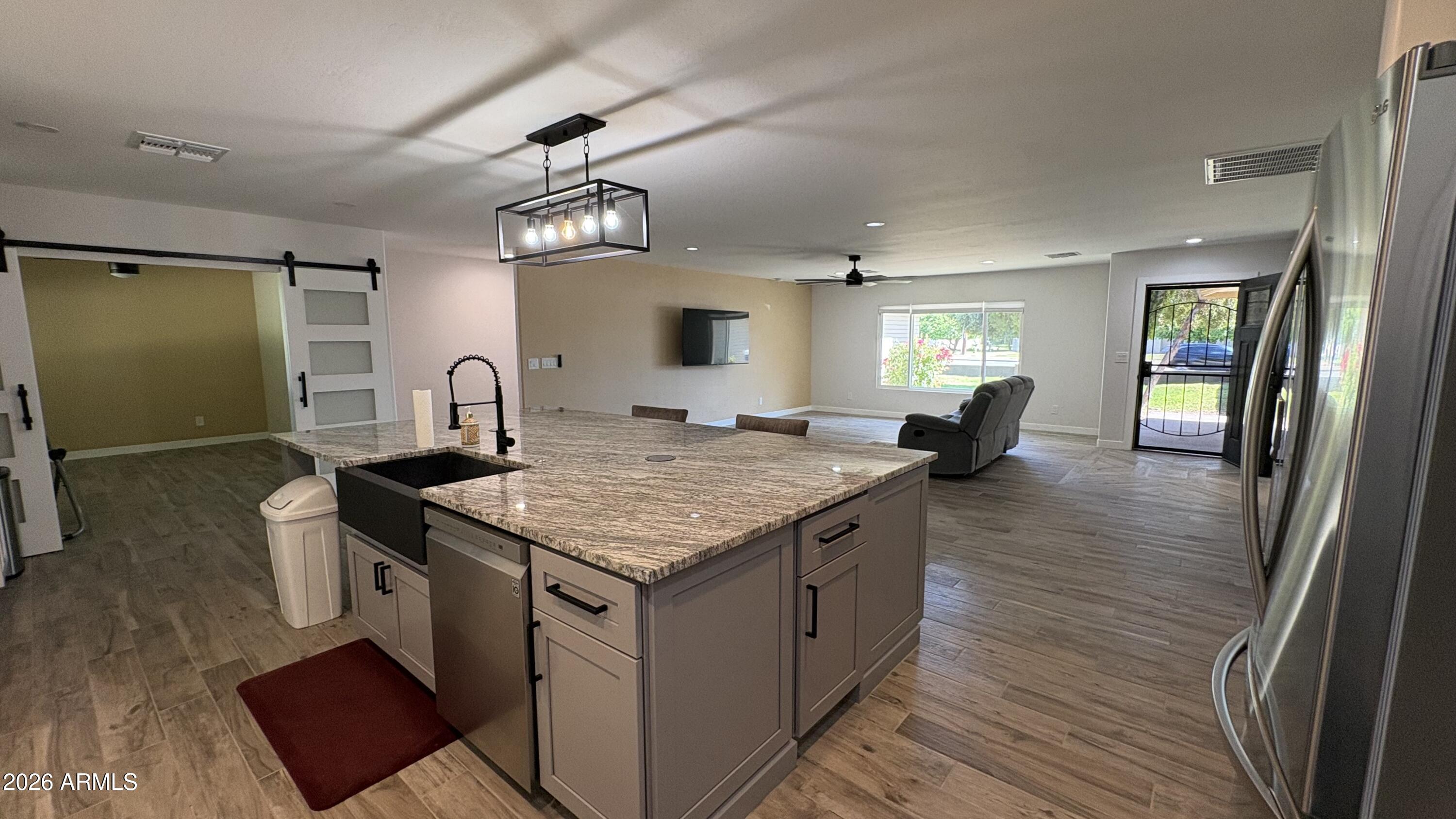 4422 West Greenway Road Glendale, AZ 85306 - Photo 12 of 46 IMG_1445