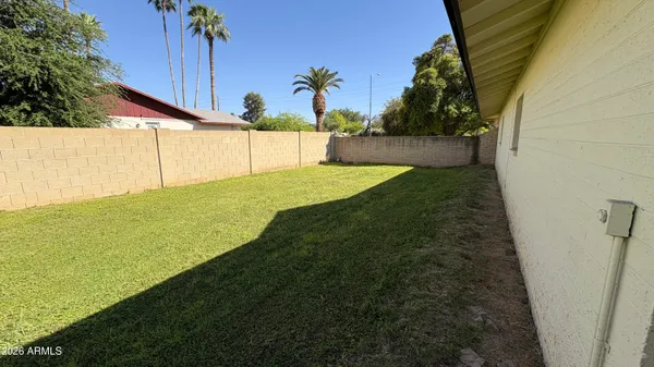 $4,999 | 4422 West Greenway Road, Glendale, AZ 85306