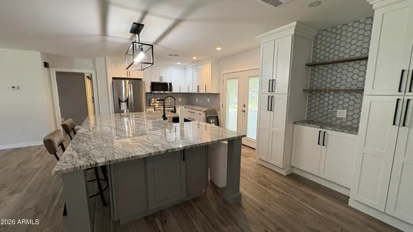 $4,999 | 4422 West Greenway Road, Glendale, AZ 85306