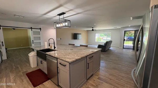 $4,999 | 4422 West Greenway Road, Glendale, AZ 85306