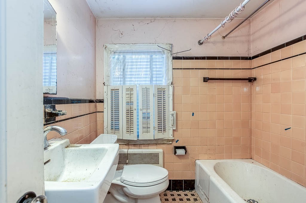 33 Morey Road Boston, MA 02132 - Photo 20 of 33