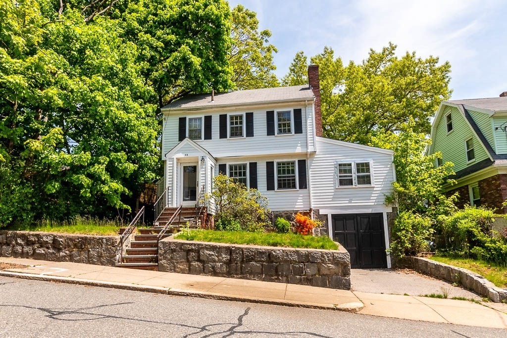 33 Morey Road Boston, MA 02132 - Photo 4 of 33
