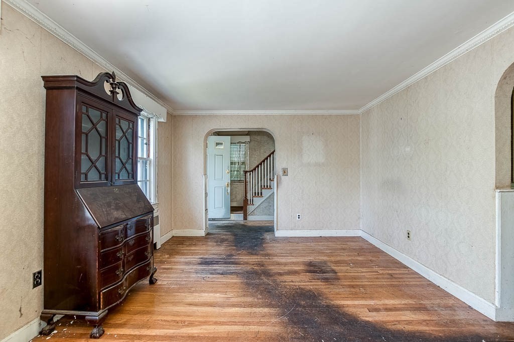 33 Morey Road Boston, MA 02132 - Photo 7 of 33