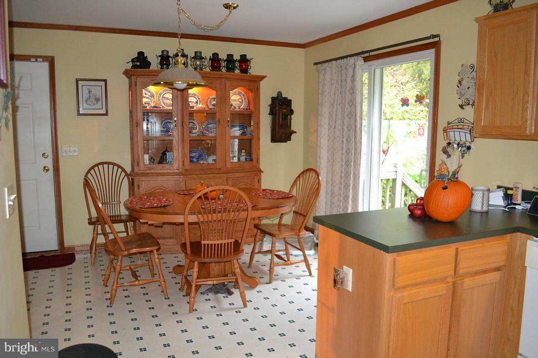 24554 Goldsboro Road Henderson, MD 21640 - Photo 5 of 12 Kitchen