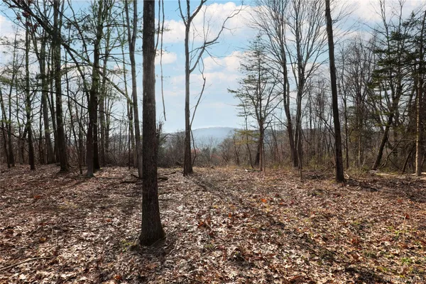 $299,900 | 625 Broadway, Esopus, NY 12429