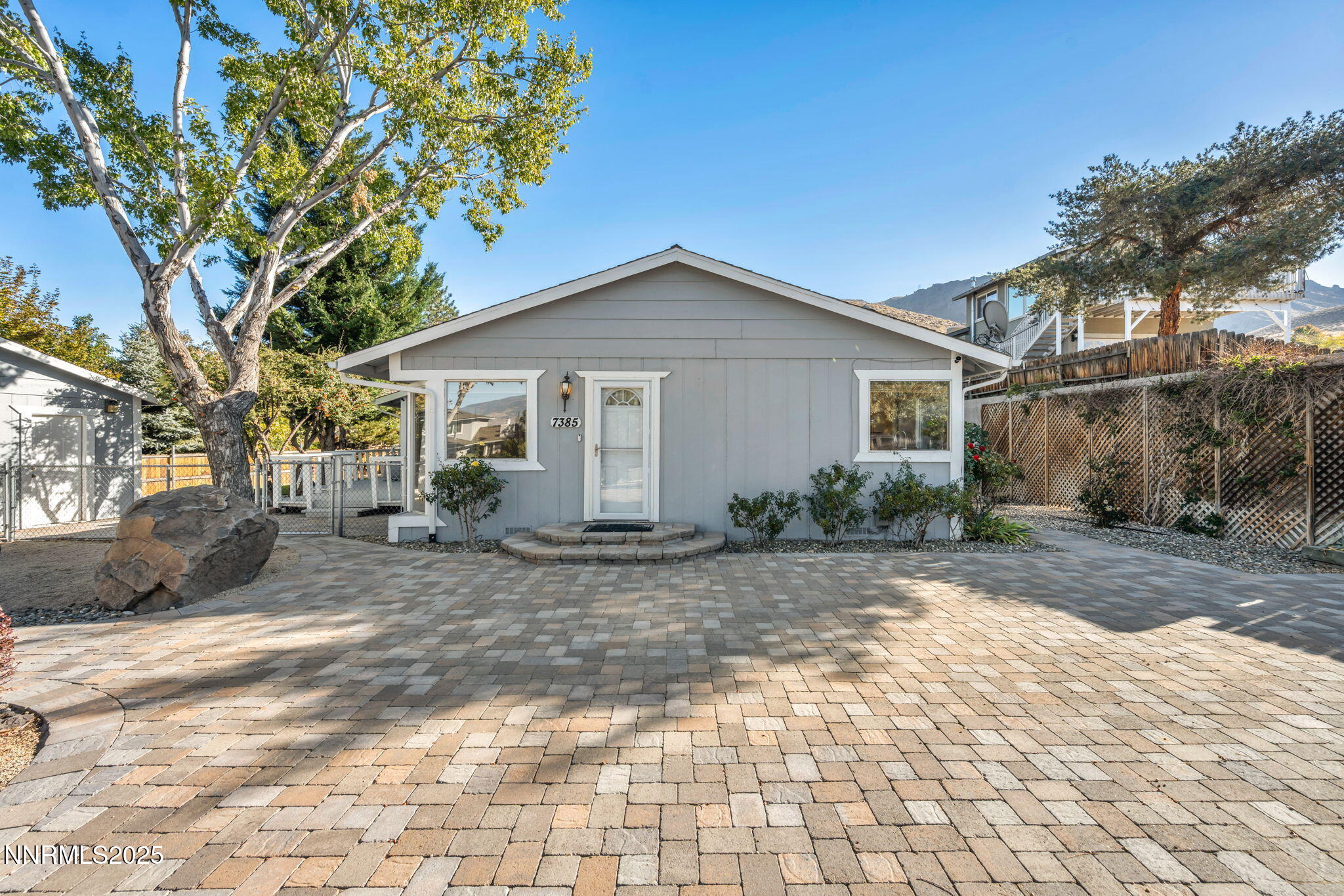 7385 Pembroke Drive Reno, NV 89502 - Photo 3 of 33 1-web-or-mls-7385-pembroke-dr