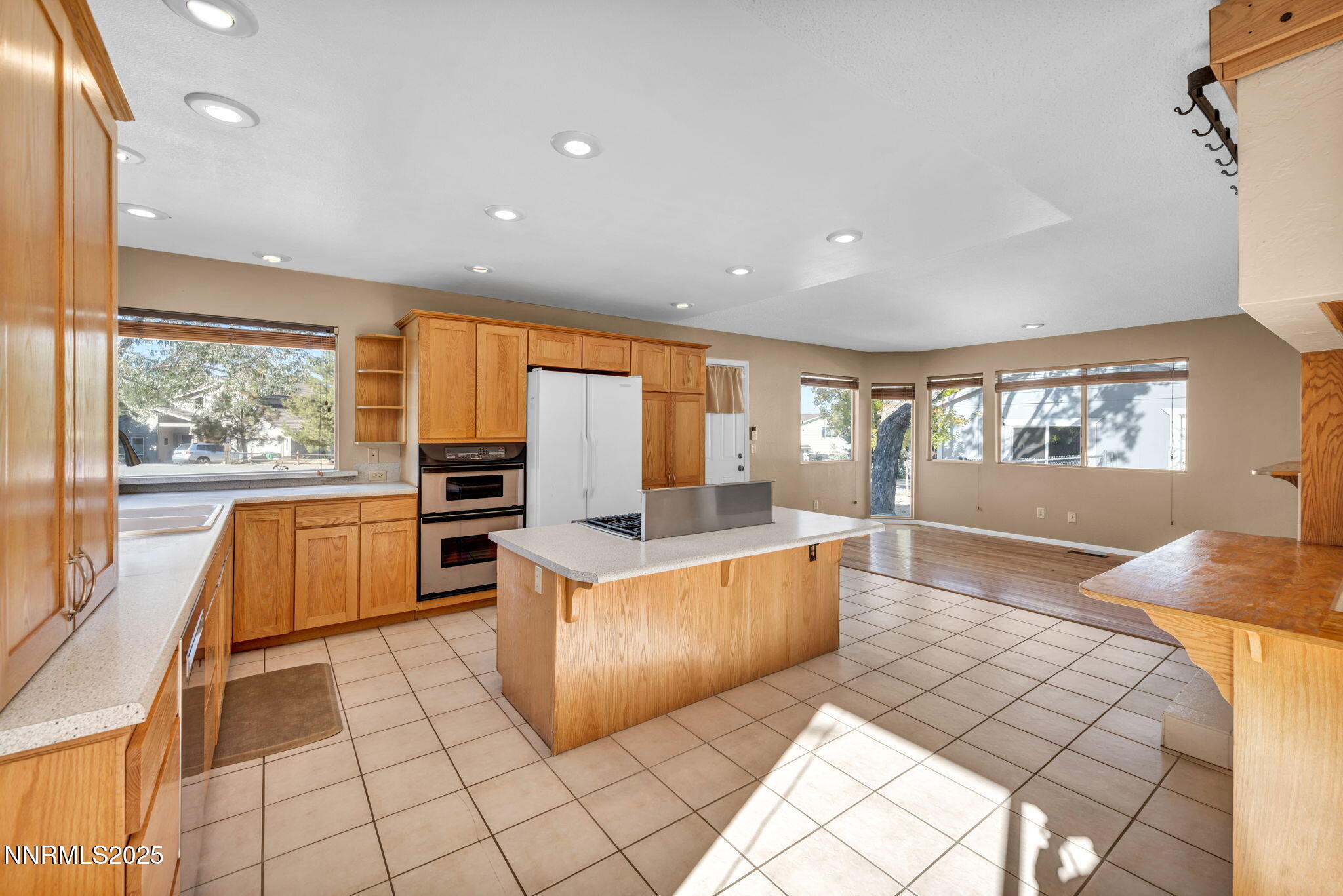 7385 Pembroke Drive Reno, NV 89502 - Photo 9 of 33 73-web-or-mls-7385-pembroke-dr