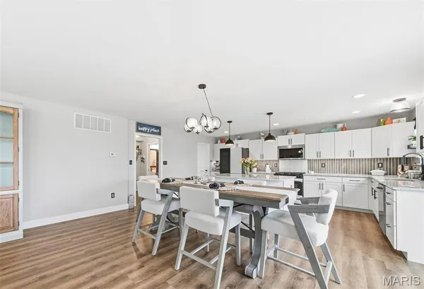 $628,500 | 4825 Sierra View Place, Imperial, MO 63052