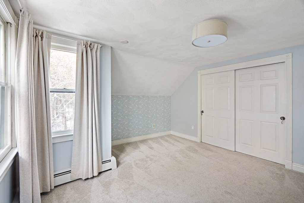 12 Campmeeting Road Topsfield, MA 01983 - Photo 23 of 38