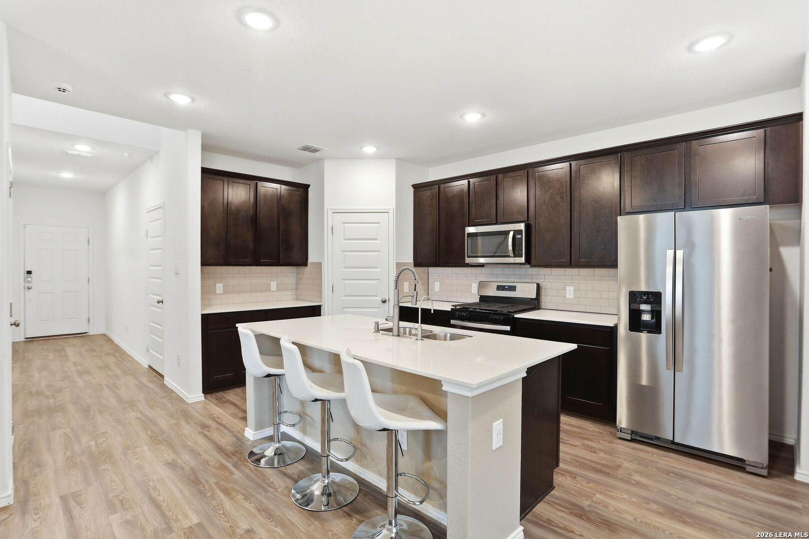 13250 Hagerd Loop St. Hedwig, TX 78152 - Photo 7 of 31