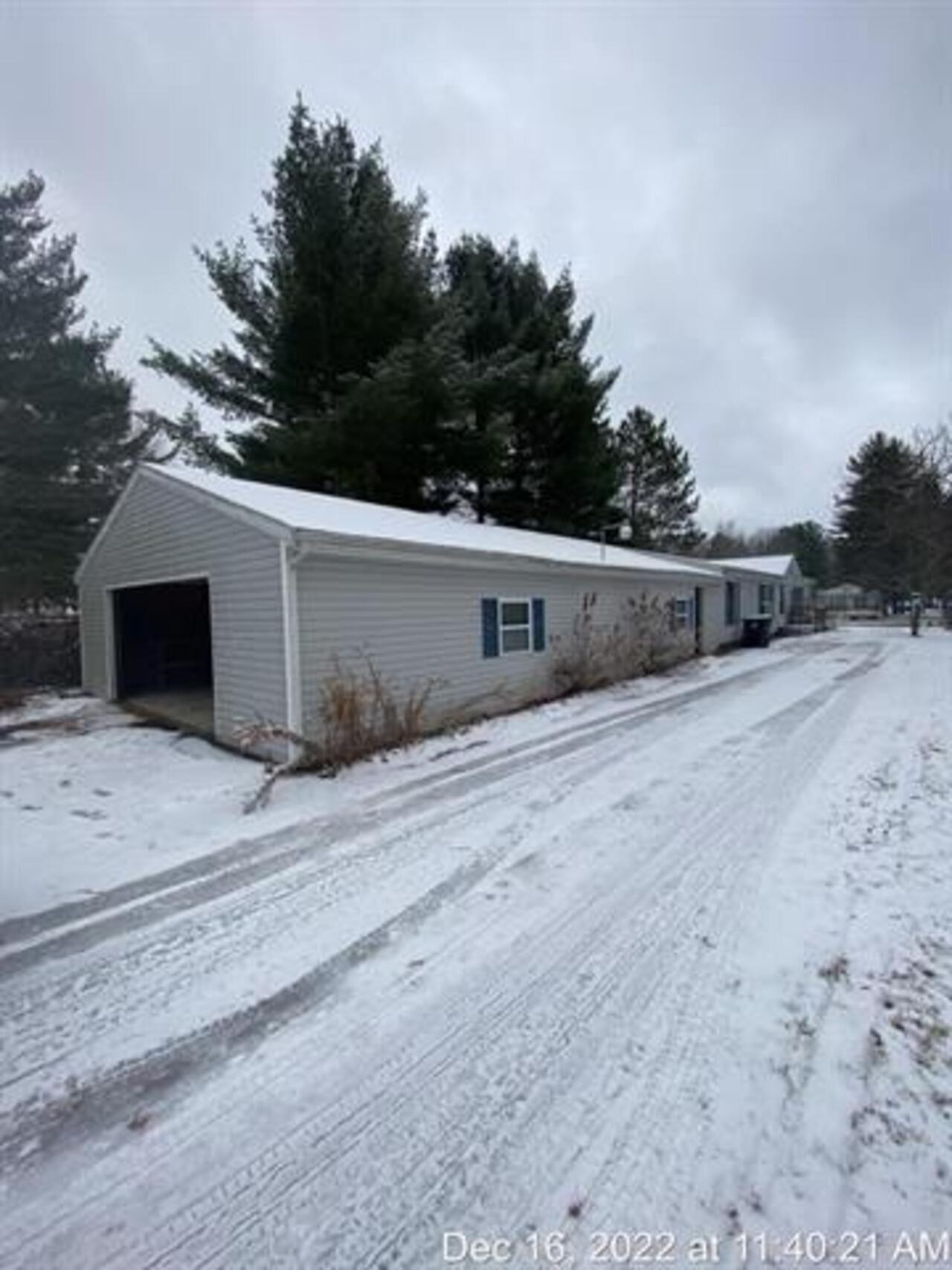 7602 Riverside Drive St. Helen, MI 48656 - Photo 2 of 8 Gallery Image 2