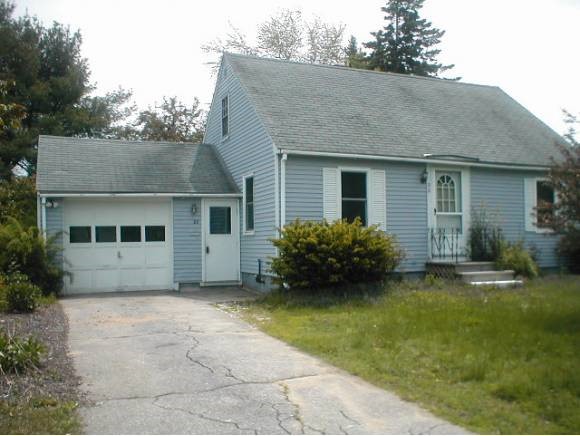 22 Lyons Street Rochester, NH 03867 - Photo 1 of 1