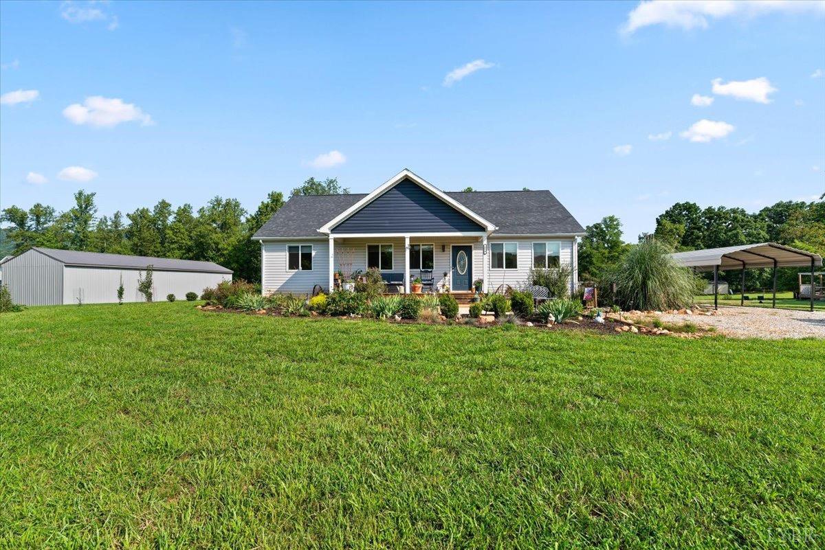 854 Kenmore Road Amherst, VA 24521 - Photo 25 of 37 a front view of a house with a yard