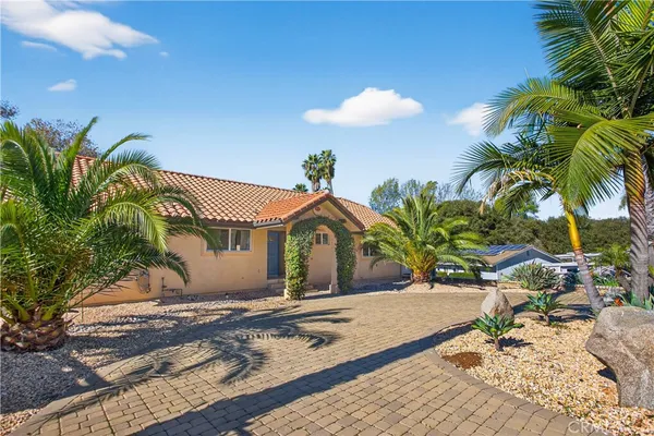 $1,325,000 | 2152 Ramona Lane, Vista, CA 92084