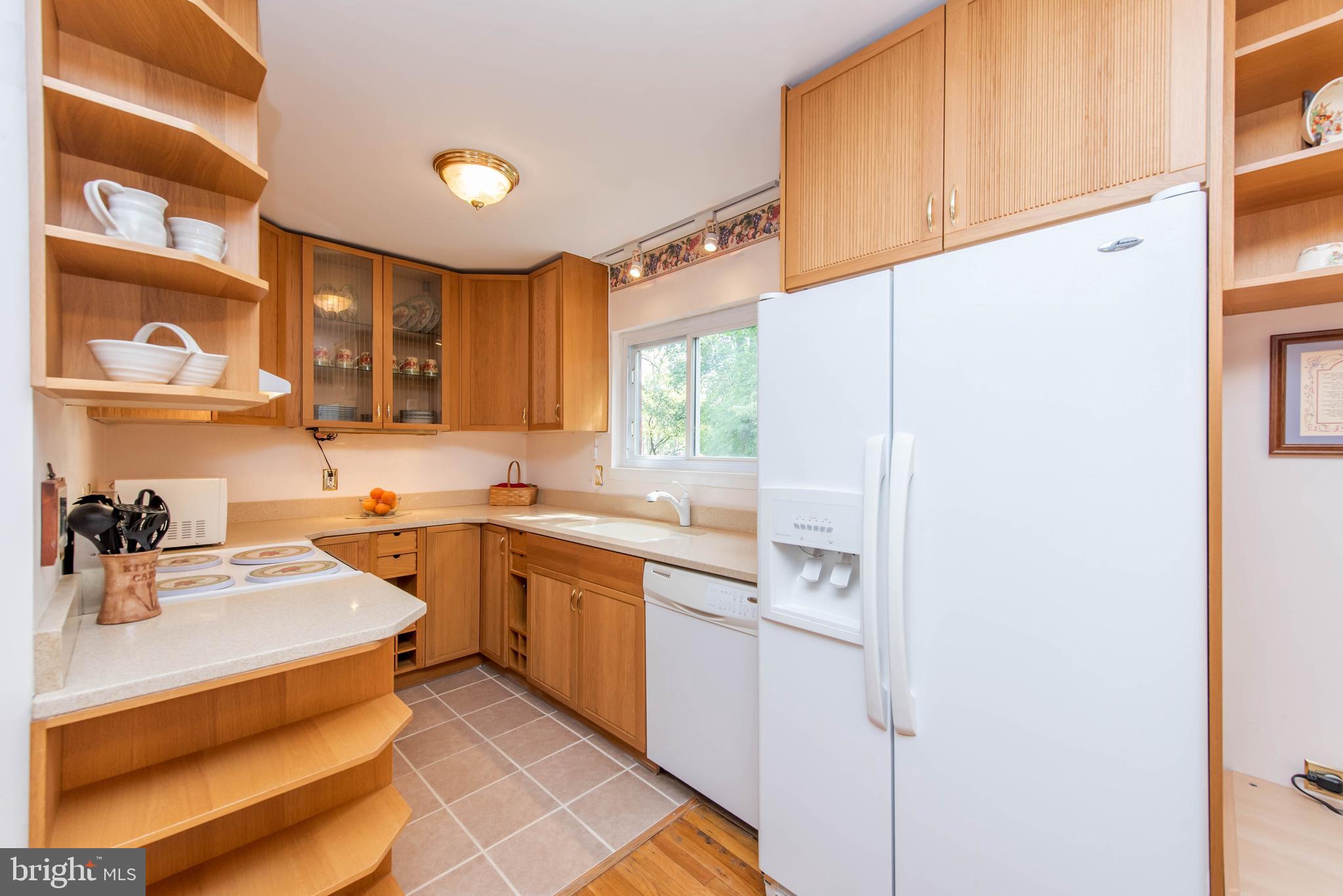 65 Ridge Road, Unit J Greenbelt, MD 20770 - Photo 1 of 36 Kitchen