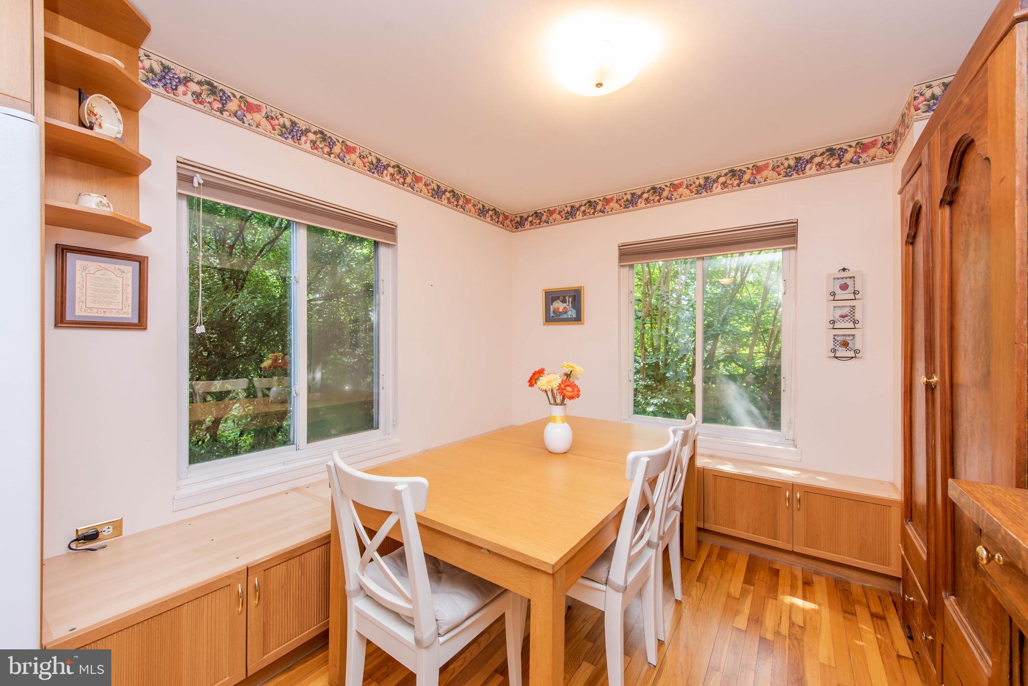 65 Ridge Road, Unit J Greenbelt, MD 20770 - Photo 11 of 36 Dining Area