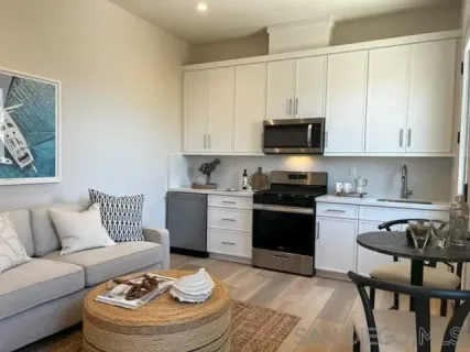 $2,650,000 | 1714 California Street, Oceanside, CA 92054