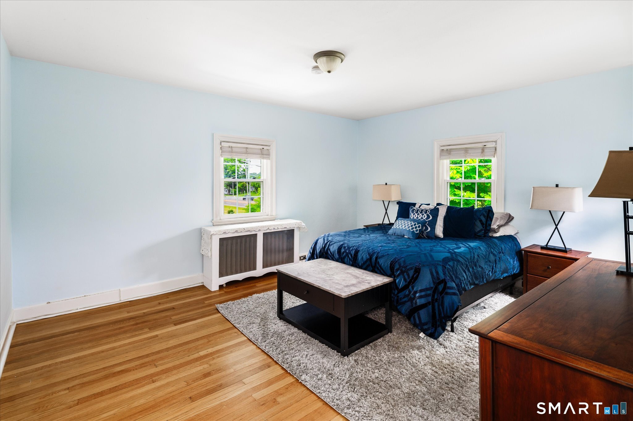 250 High Ridge Road Stamford, CT 06905 - Photo 13 of 22 Spacious guest room