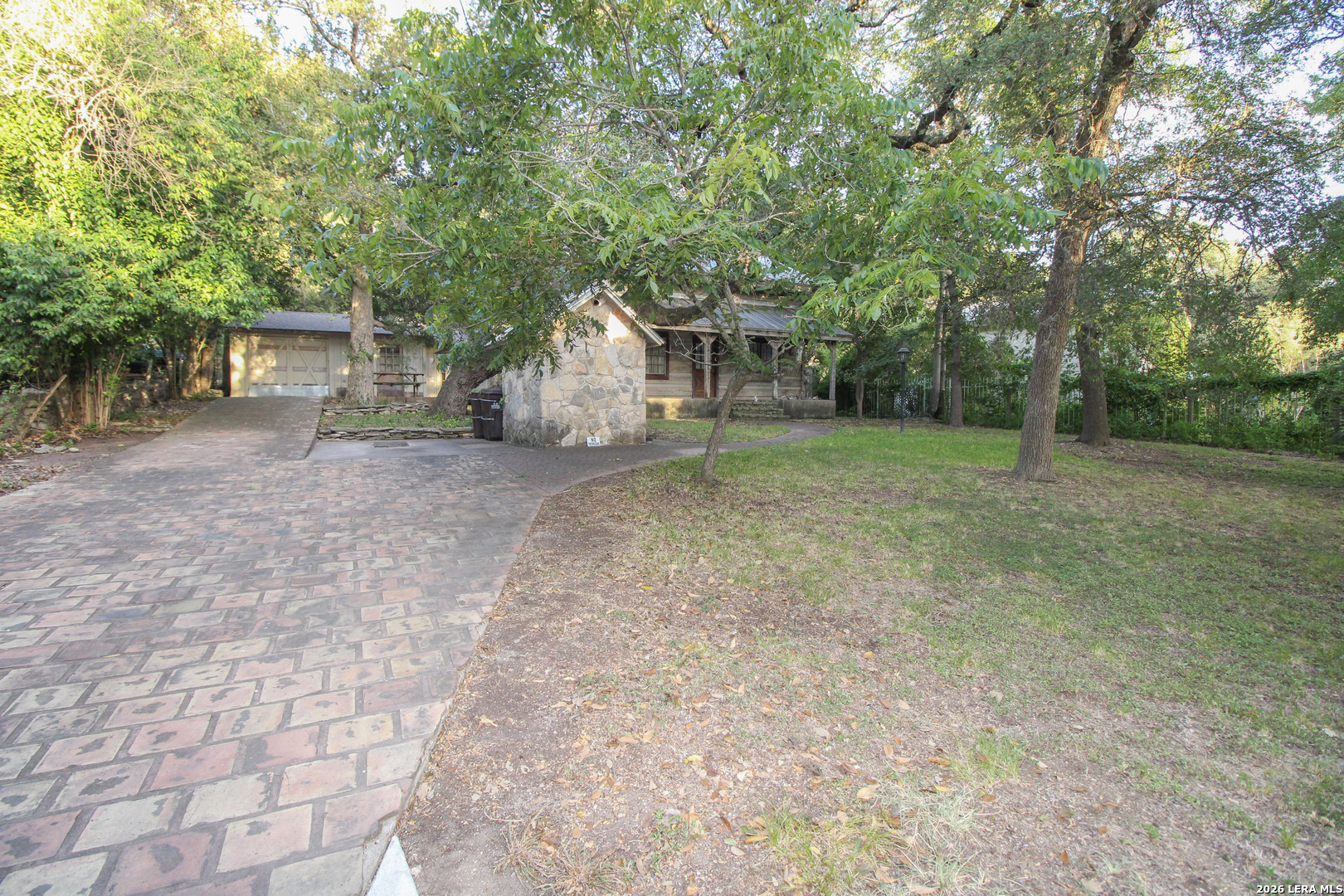 19706 Scenic Loop Road Helotes, TX 78023 - Photo 3 of 28 Gallery Image 3