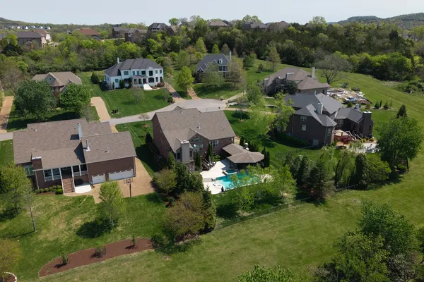 $2,099,999 | 1833 Bronwyn Court, Brentwood, TN 37027
