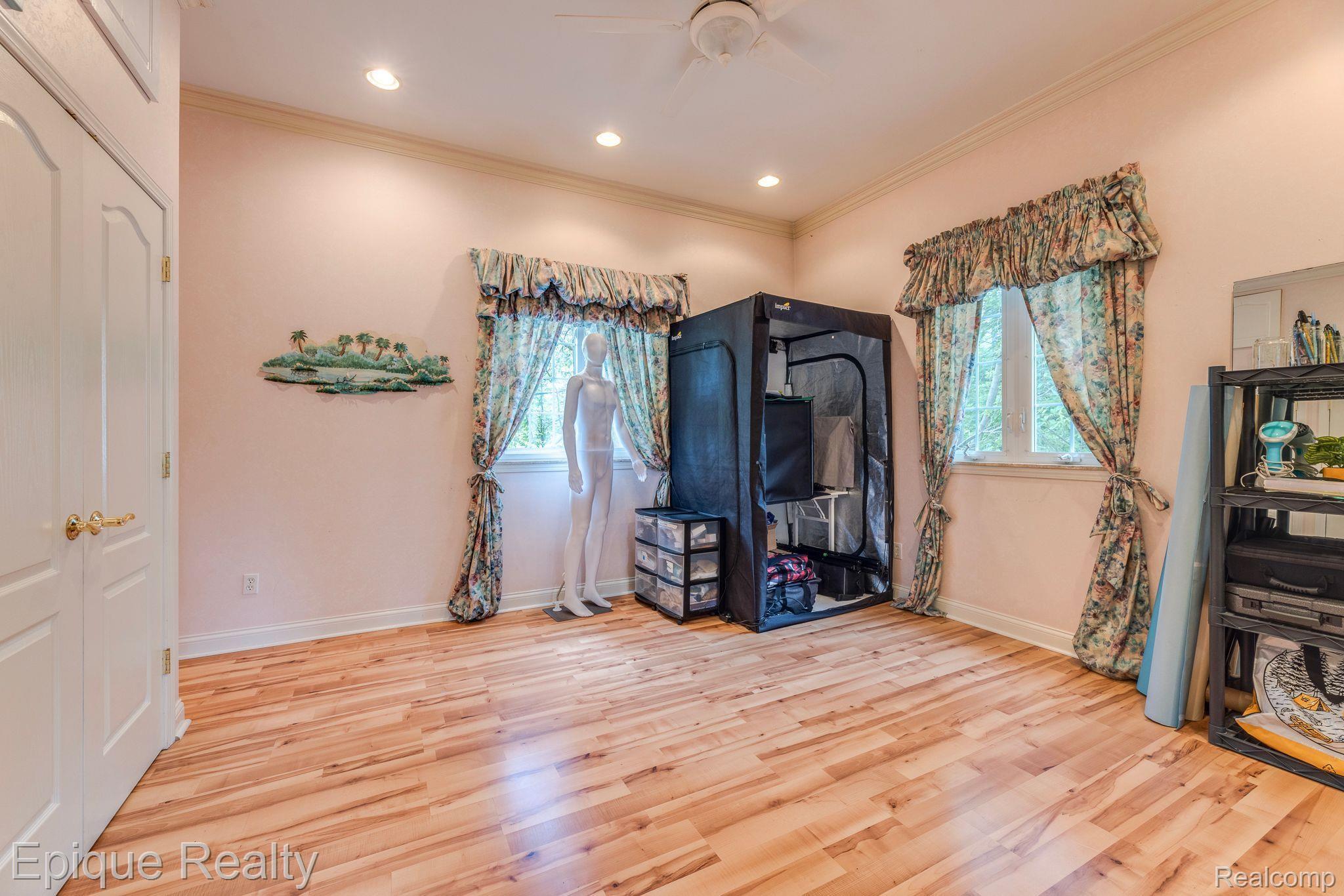 7200 Galbraith Line Road Lexington, MI 48450 - Photo 40 of 75 Gallery Image 40