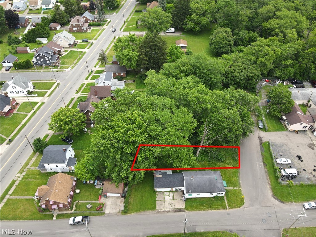 3rd Street Southeast Canton, OH 44707 - Photo 2 of 3 Aerial view of residential area with property boundaries highlighted