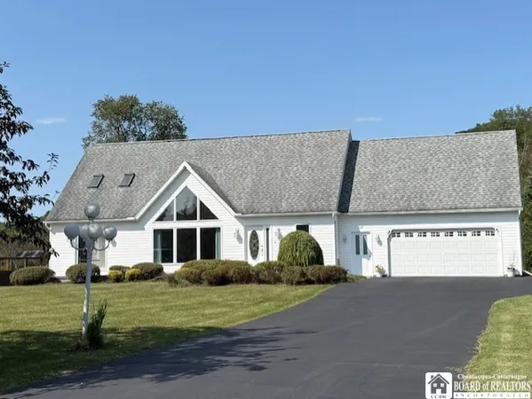 $229,000 | 326 Pleasant Acres Drive, Portville, NY 14770