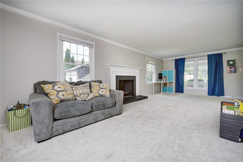 1310 Old Meadow Road Pittsburgh, PA 15241 - Photo 3 of 25 Gallery Image 3