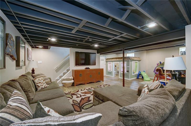1310 Old Meadow Road Pittsburgh, PA 15241 - Photo 21 of 25 Gallery Image 21