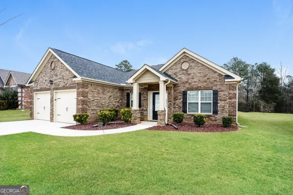 $375,000 | 3217 Alhambra Circle, Unit 62, Hampton, GA 30228